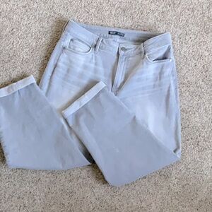 Simply Vera Gray Relaxed Boyfriend Crop size 8